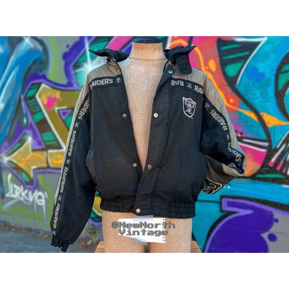 OAKLAND RAIDERS NFL Vintage Puffer Jacket Size XL - Picture 2 of 9